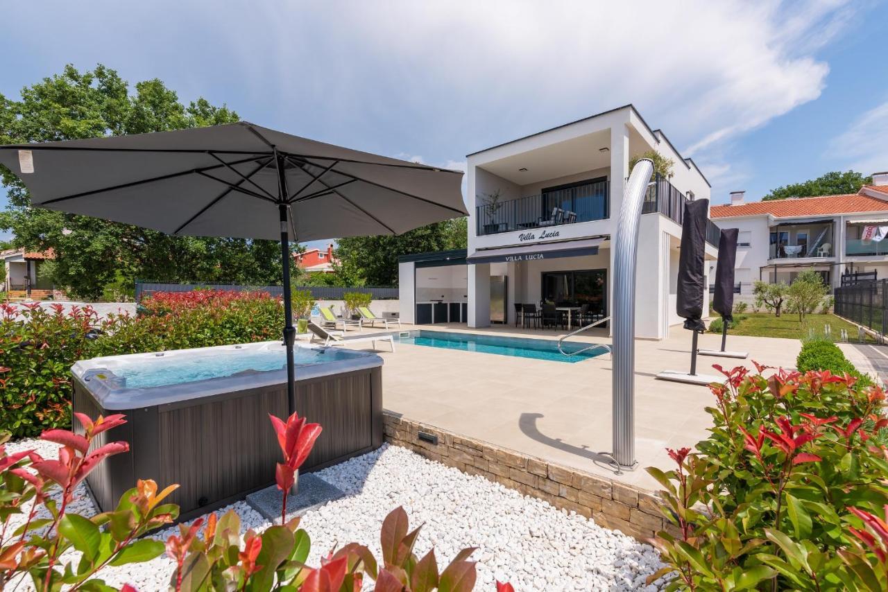 Villa Lucia With Jacuzzi And Private Pool